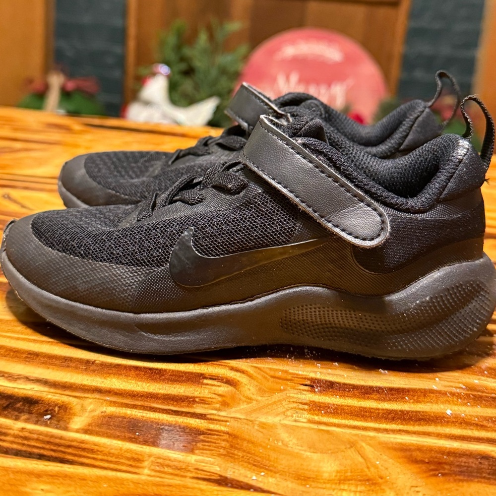 Nike Kids Black Athletic Sneakers